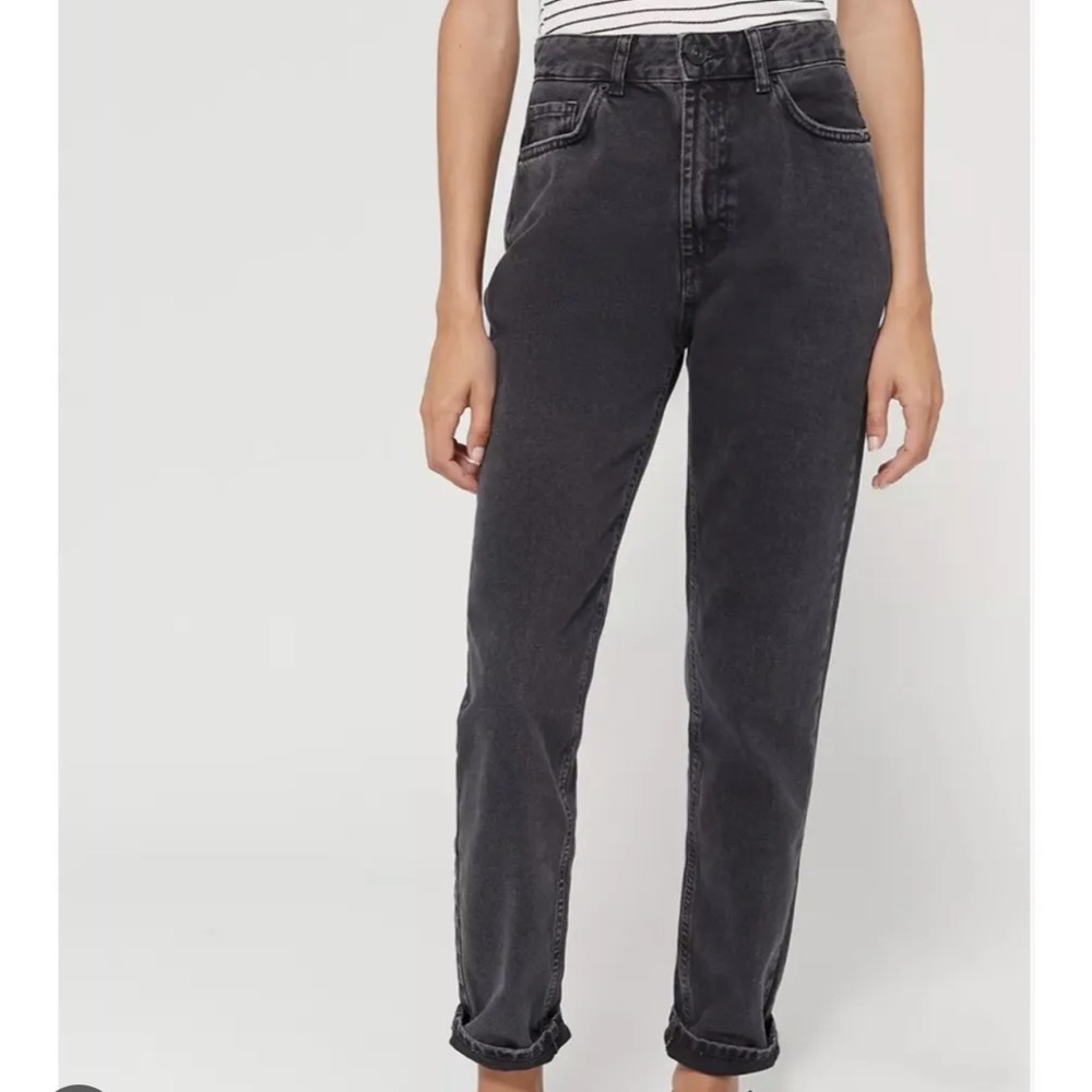 BDG Mom high rise jeans
